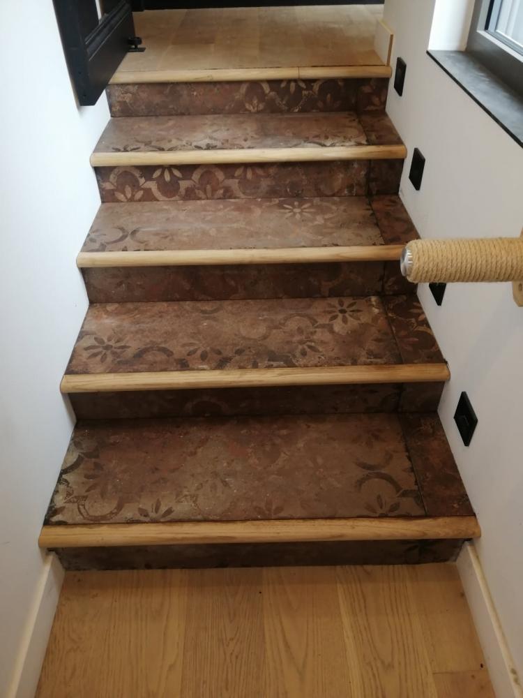 Pose carrelage escalier Bondues